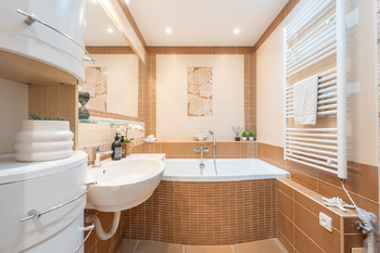 Prodej bytu 4+1 v osobním vlastnictví 79 m², Praha 10 - Hostivař