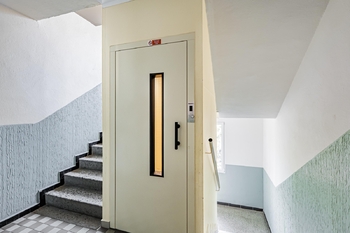 Výtah. - Prodej bytu 3+1 v družstevním vlastnictví 83 m², Jindřichův Hradec