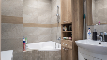 Prodej bytu 2+kk v osobním vlastnictví 47 m², Hradec Králové