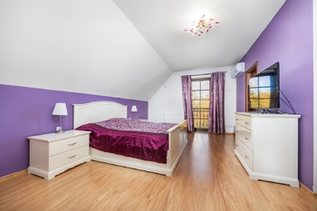 Prodej domu 300 m², Košátky