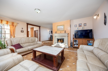 Prodej domu 300 m², Košátky