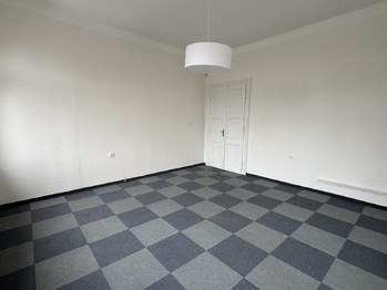 Pronájem kancelářských prostor 24 m², Kladno