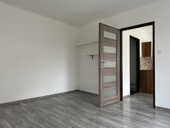 Prodej bytu 1+1 v osobním vlastnictví 31 m², Kladno