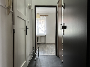 Prodej bytu 1+1 v osobním vlastnictví 31 m², Kladno