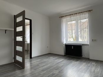 Prodej bytu 1+1 v osobním vlastnictví 31 m², Kladno