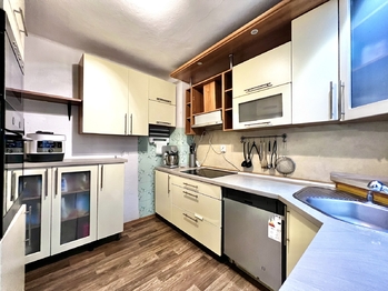 Prodej domu 300 m², Dolní Branná