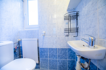 WC - Pronájem bytu 2+1 v osobním vlastnictví 55 m², Roudnice nad Labem