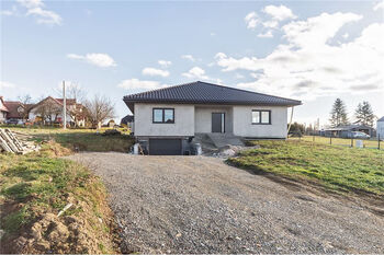 Prodej domu 386 m², Dębowiec