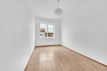 Pronájem bytu 2+1 v osobním vlastnictví 67 m², Milovice