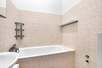 Pronájem bytu 2+1 v osobním vlastnictví 67 m², Milovice