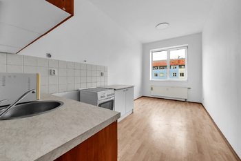 Pronájem bytu 2+1 v osobním vlastnictví 67 m², Milovice