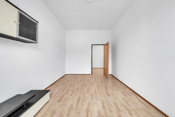 Pronájem bytu 2+1 v osobním vlastnictví 67 m², Milovice