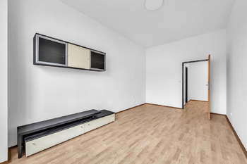 Pronájem bytu 2+1 v osobním vlastnictví 67 m², Milovice