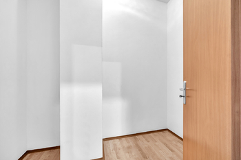 Pronájem bytu 2+1 v osobním vlastnictví 67 m², Milovice