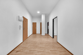 Pronájem bytu 2+1 v osobním vlastnictví 67 m², Milovice