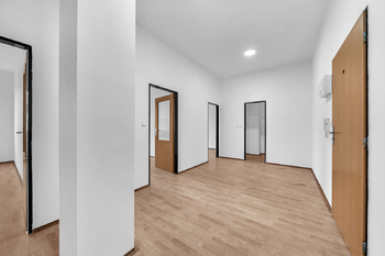 Pronájem bytu 2+1 v osobním vlastnictví 67 m², Milovice