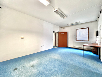 Pronájem skladovacích prostor 120 m², Turnov