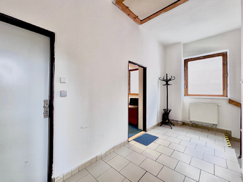 Pronájem skladovacích prostor 120 m², Turnov