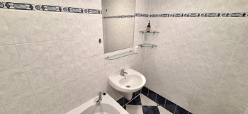 Koupelna - Pronájem bytu 2+kk v osobním vlastnictví 51 m², Vyškov