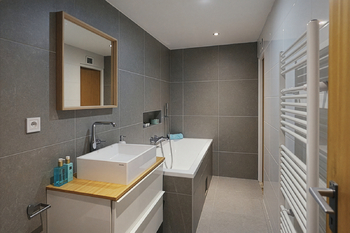 Prodej bytu 5+1 v osobním vlastnictví 145 m², Praha 8 - Kobylisy