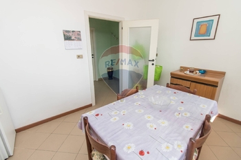 Prodej bytu 2+1 v osobním vlastnictví 141 m², Tornareccio