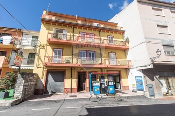 Prodej bytu 2+1 v osobním vlastnictví 141 m², Tornareccio