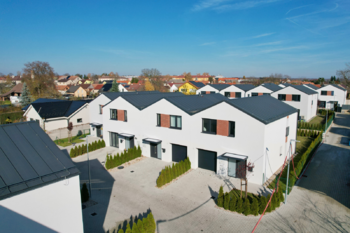 dům z dronu - Prodej domu 138 m², Milovice