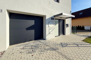 vstup - Prodej domu 138 m², Milovice