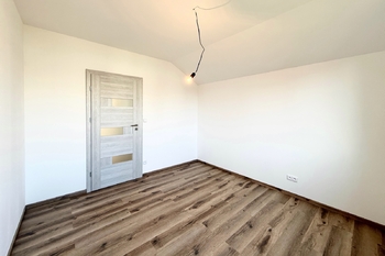 pokoj - Prodej domu 138 m², Milovice