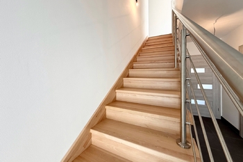 chodba - Prodej domu 138 m², Milovice