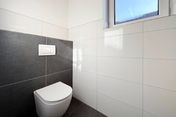 WC - Prodej domu 138 m², Milovice