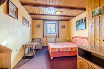 Prodej domu 707 m², Horní Habartice