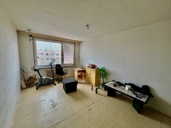 Obývací pokoj - Prodej bytu 2+kk v osobním vlastnictví 40 m², Žatec