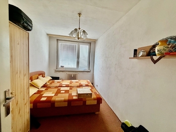 Ložnice - Prodej bytu 2+kk v osobním vlastnictví 40 m², Žatec