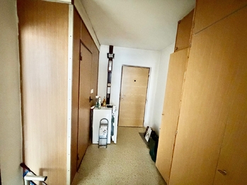 Chodba - Prodej bytu 2+kk v osobním vlastnictví 40 m², Žatec
