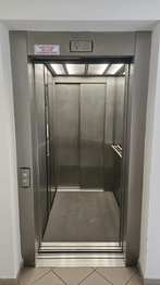 Pronájem garážového stání 946 m², Praha 9 - Libeň