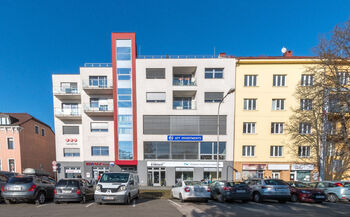 Pronájem kancelářských prostor 92 m², Hradec Králové