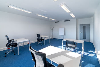 Pronájem kancelářských prostor 92 m², Hradec Králové