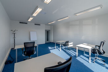 Pronájem kancelářských prostor 92 m², Hradec Králové