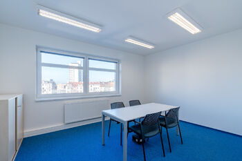 Pronájem kancelářských prostor 92 m², Hradec Králové