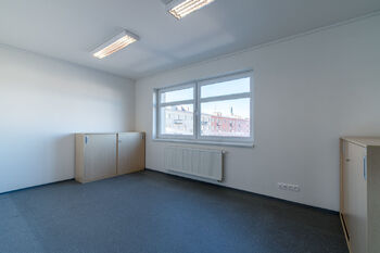 Pronájem kancelářských prostor 92 m², Hradec Králové