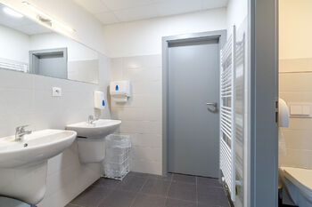 Pronájem kancelářských prostor 92 m², Hradec Králové