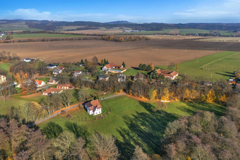 Prodej pozemku 1300 m², Žichlínek