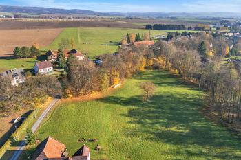 Prodej pozemku 1300 m², Žichlínek