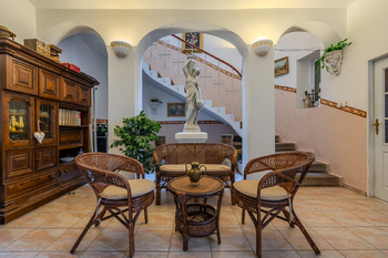 Prodej nájemního domu 489 m², Kostelec nad Labem