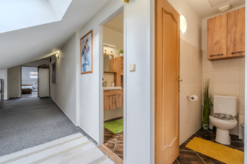 Prodej nájemního domu 489 m², Kostelec nad Labem