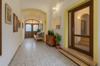 Prodej nájemního domu 489 m², Kostelec nad Labem