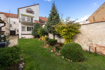 Prodej nájemního domu 489 m², Kostelec nad Labem