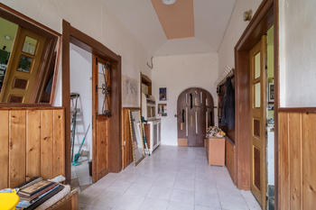 Pronájem jiných prostor 286 m², Jemníky