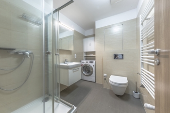 Prodej bytu 3+kk v osobním vlastnictví 65 m², Praha 10 - Uhříněves